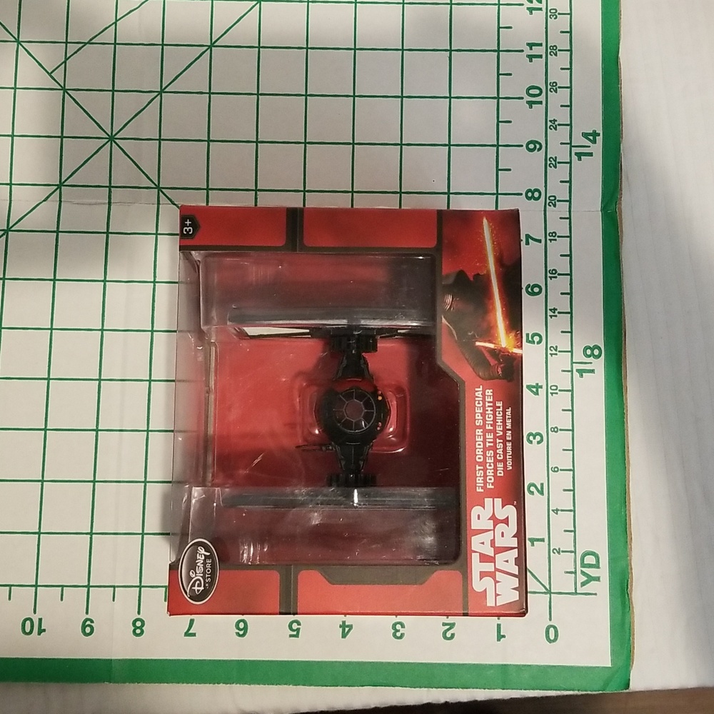 Star Wars TIE Fighter - Picture 7 of 7